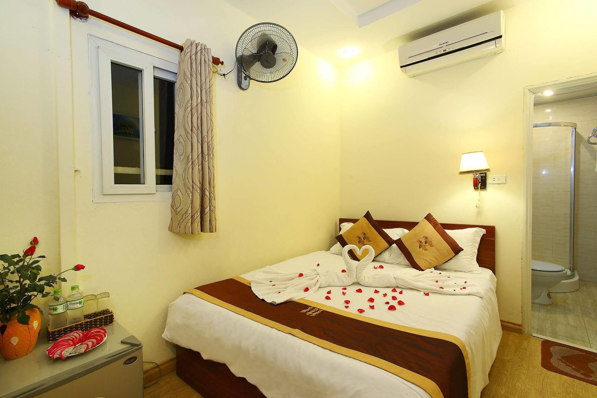 Hanoi Zesty Hotel Esterno foto